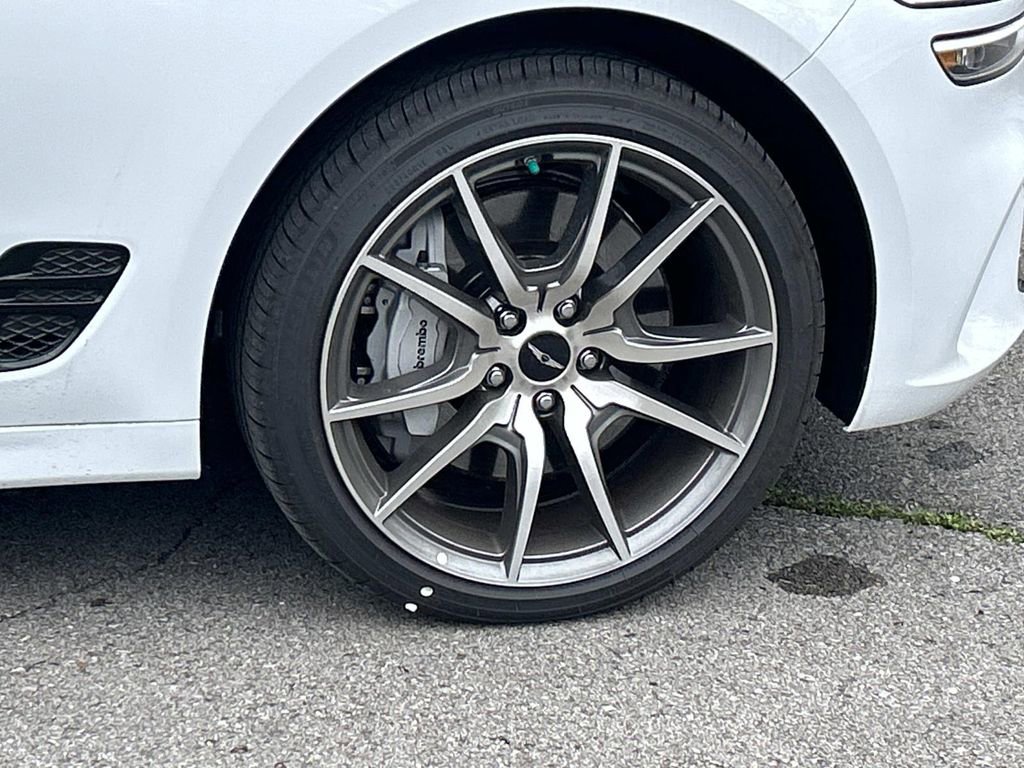 New 2026 Genesis G70 2.5T Prestige image 9