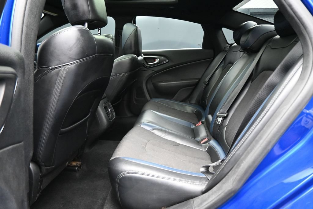 Used 2015 Chrysler 200 S w/ Navigation & Sound Group I FWD image 23