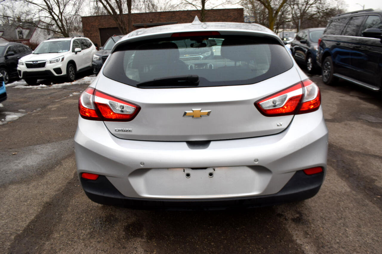 Used 2018 Chevrolet Cruze LT w/ Convenience Package image 7