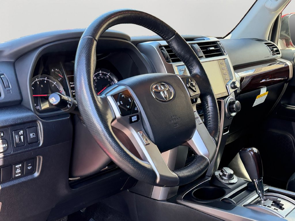 Used 2023 Toyota 4Runner Limited AWD/4WD image 18