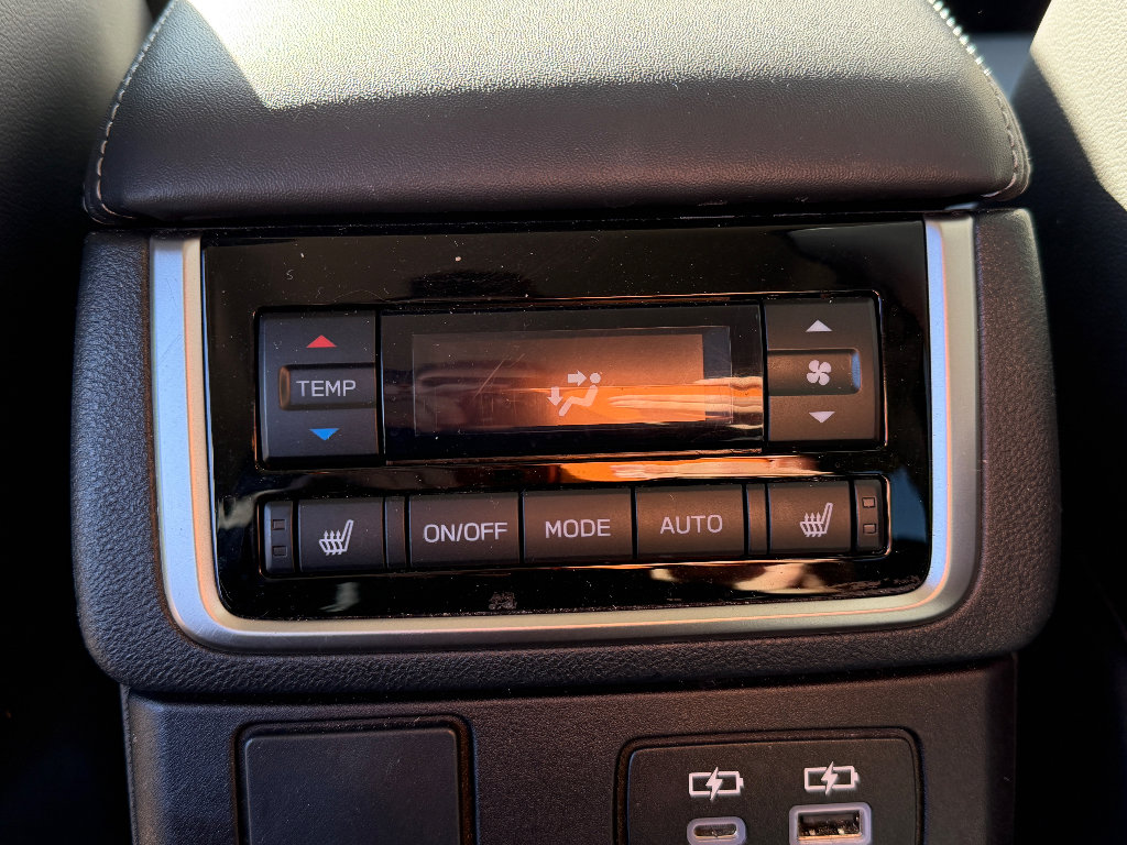 Used 2023 Subaru Ascent Limited image 26