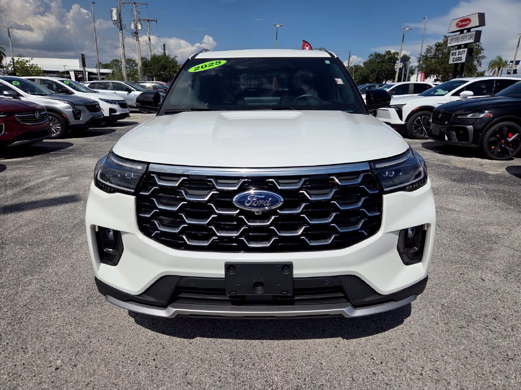 Used 2025 Ford Explorer Platinum RWD image 21