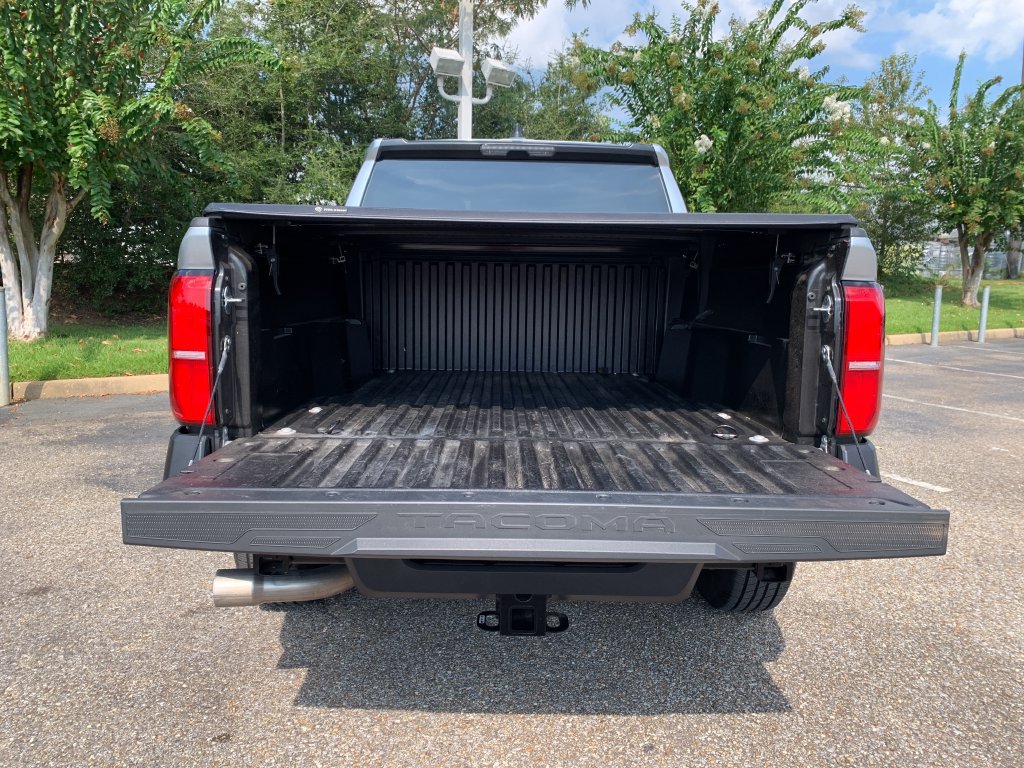 Used 2024 Toyota Tacoma SR RWD image 7