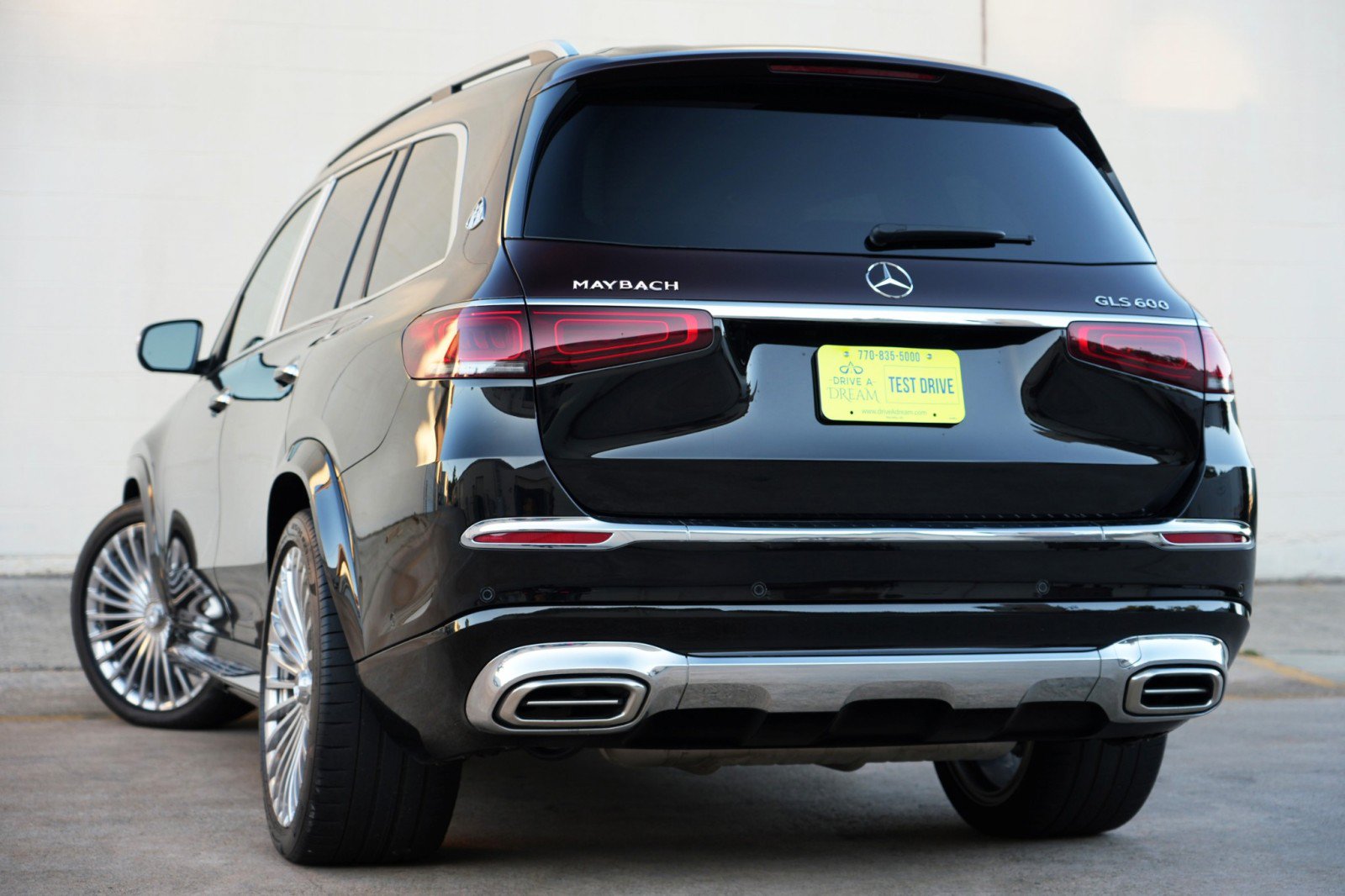 Used 2023 Mercedes-Benz Maybach GLS 600 4MATIC image 6