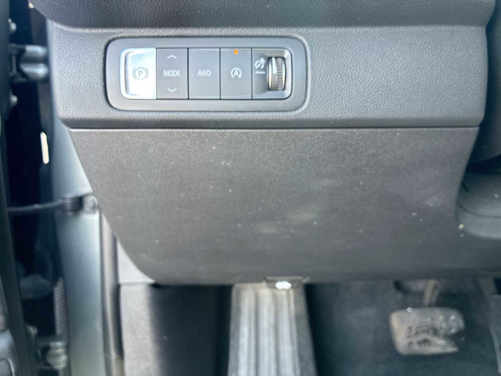 Certified 2024 Chevrolet Traverse LT w/ LPO, Floor Liner Package image 18