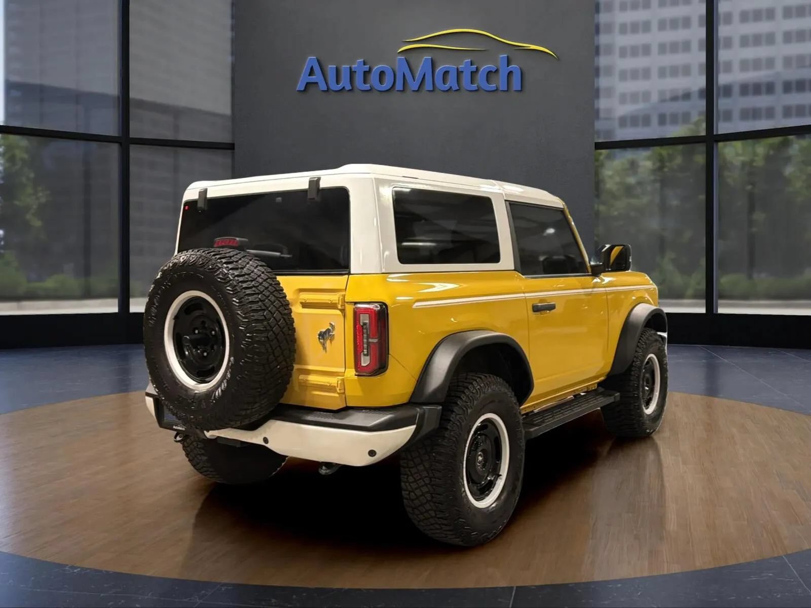 Used 2024 Ford Bronco Heritage Edition AWD/4WD image 11