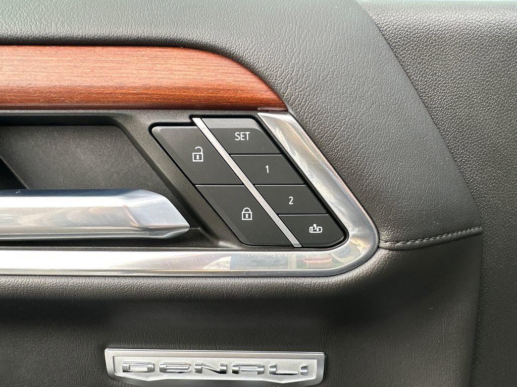 Used 2023 GMC Sierra 1500 Denali w/ Denali Reserve Package image 18
