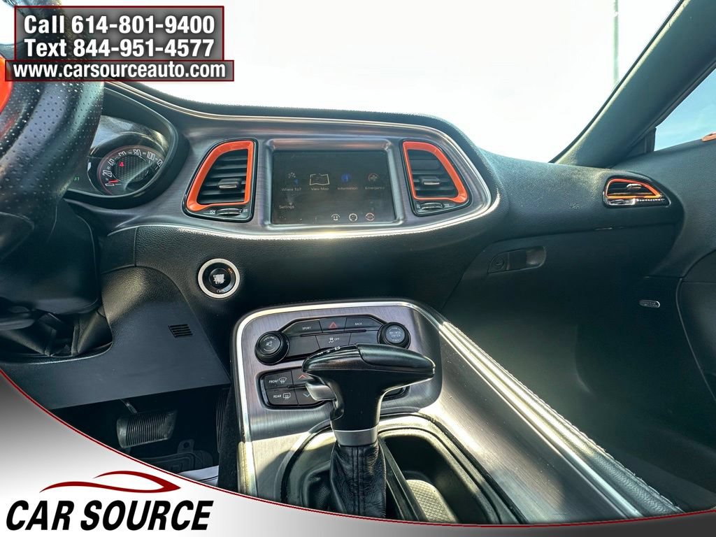 Used 2016 Dodge Challenger SXT w/ Blacktop Package RWD image 11