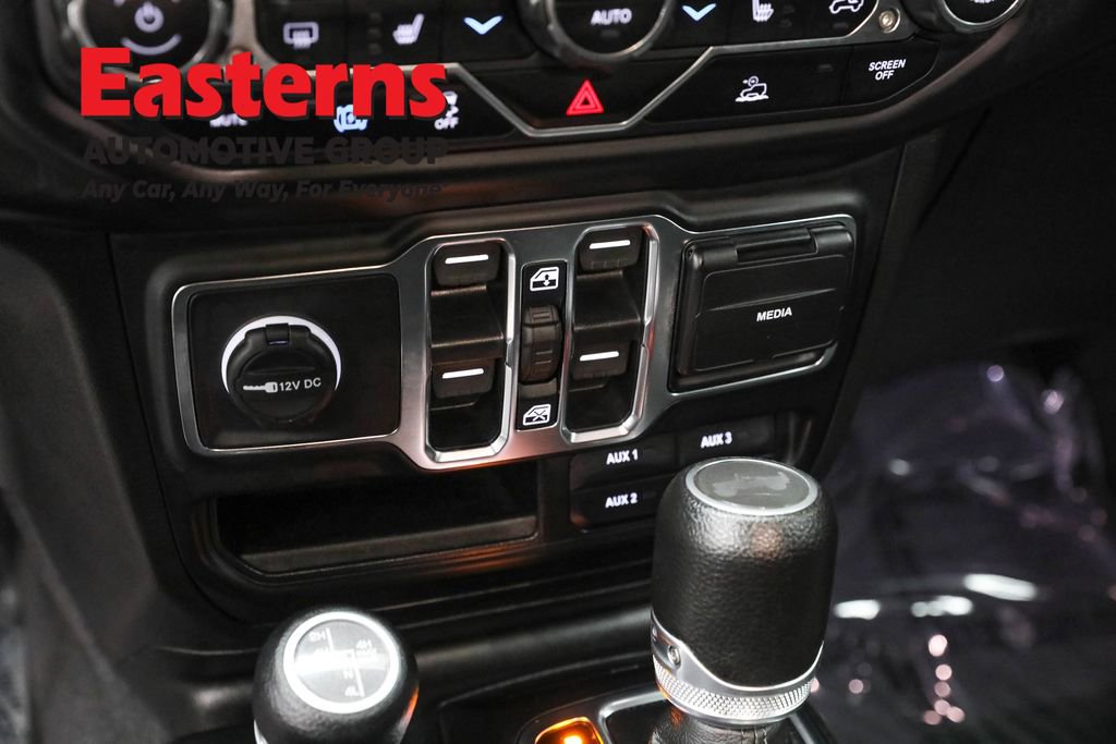 Used 2023 Jeep Wrangler Unlimited w/ Cold Weather Group image 21