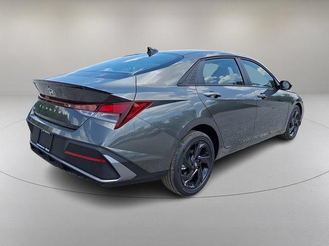New 2026 Hyundai Elantra Sport FWD image 7