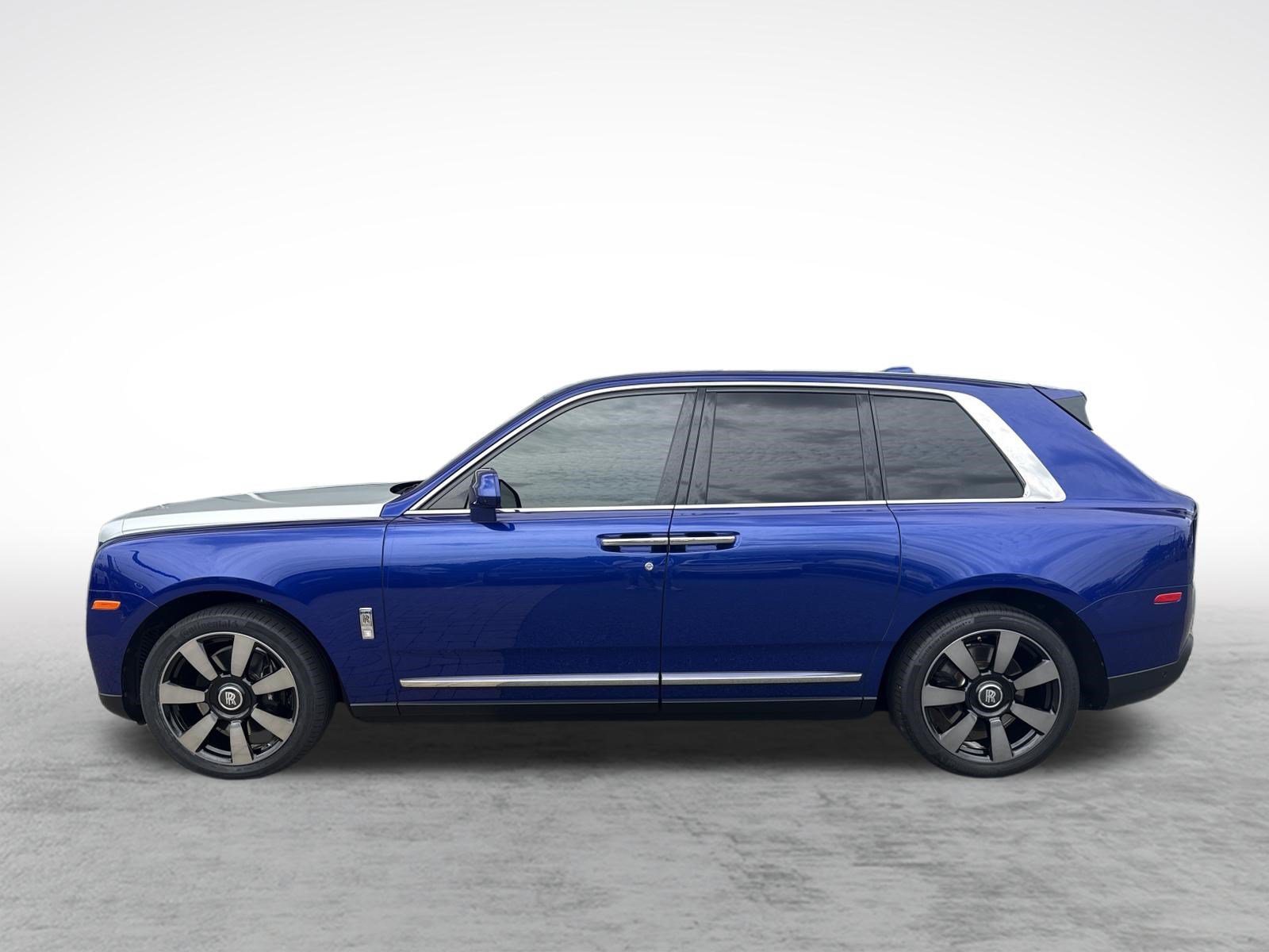 Certified 2021 Rolls-Royce Cullinan AWD/4WD image 5