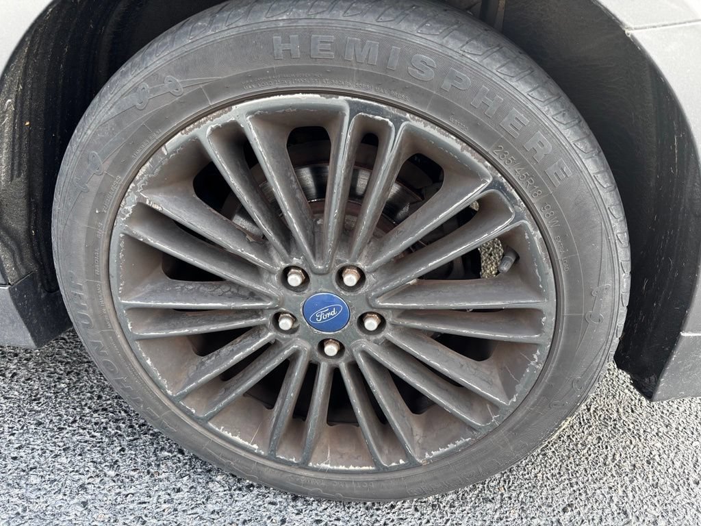 Used 2014 Ford Fusion SE w/ Equipment Group 202A FWD image 10