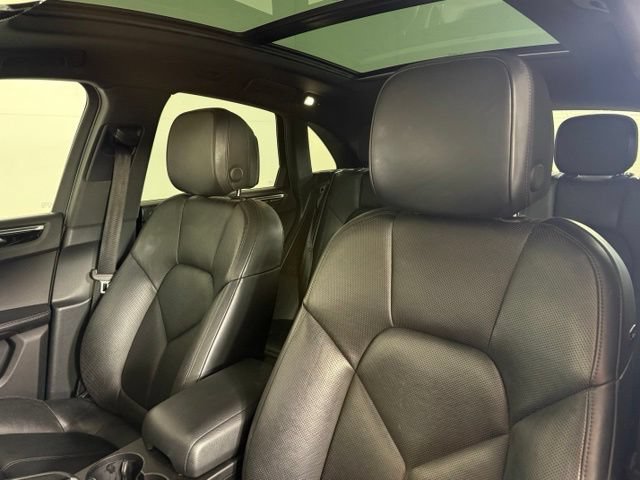 Used 2017 Porsche Macan S AWD/4WD image 6
