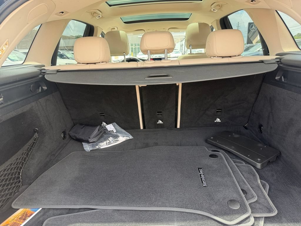 Used 2021 Mercedes-Benz GLC 300 image 24