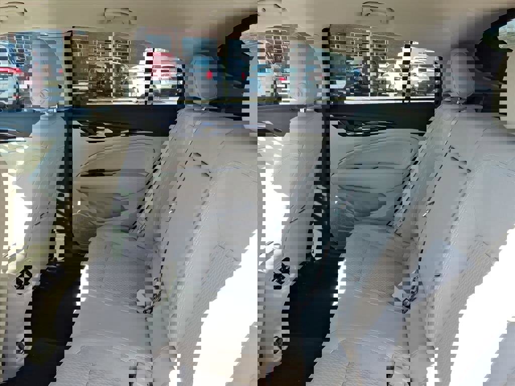 Used 2018 Buick Regal Preferred w/ Driver Confidence Package #1 image 10