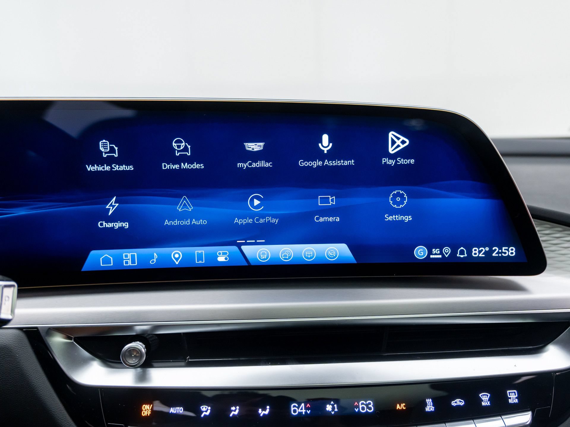 New 2027 Cadillac Lyriq Signature Sport AWD/4WD image 25