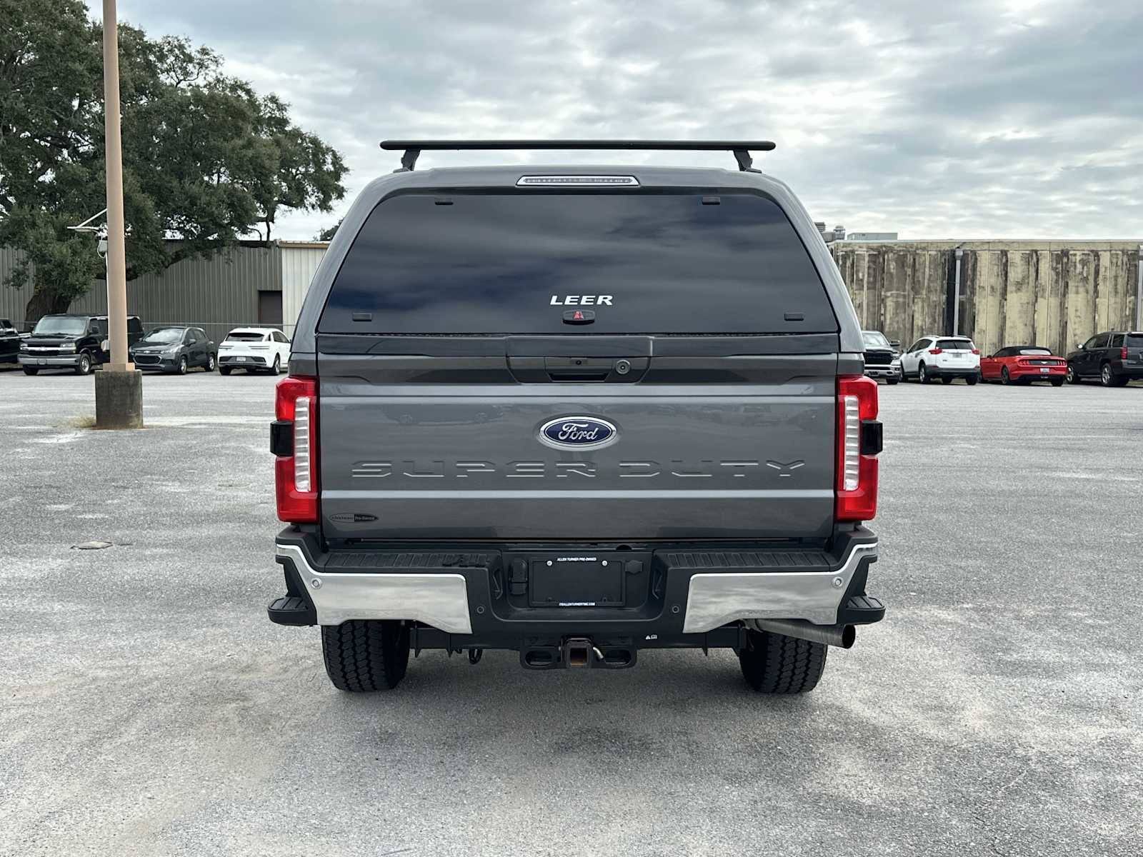 Used 2025 Ford F350 Lariat image 8