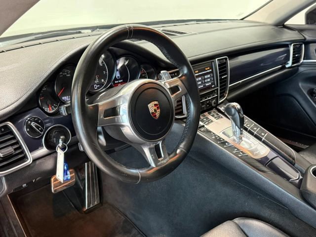 Used 2014 Porsche Panamera image 10