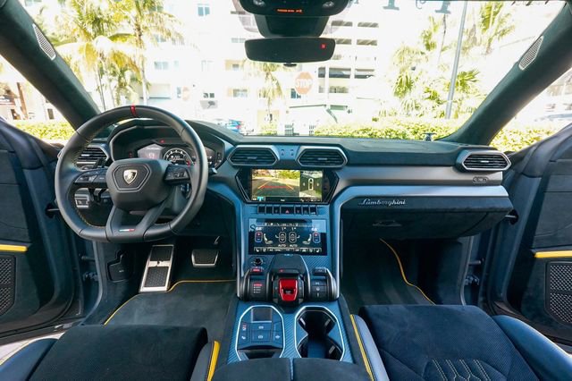 Used 2023 Lamborghini Urus Performante image 85