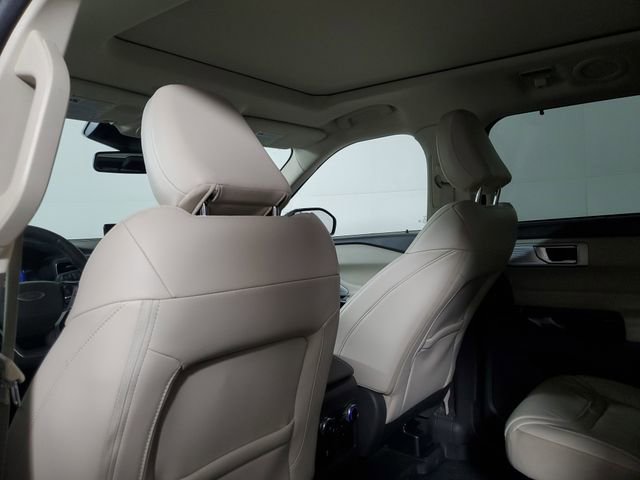 Used 2021 Ford Explorer Platinum w/ Equipment Group 601A image 14