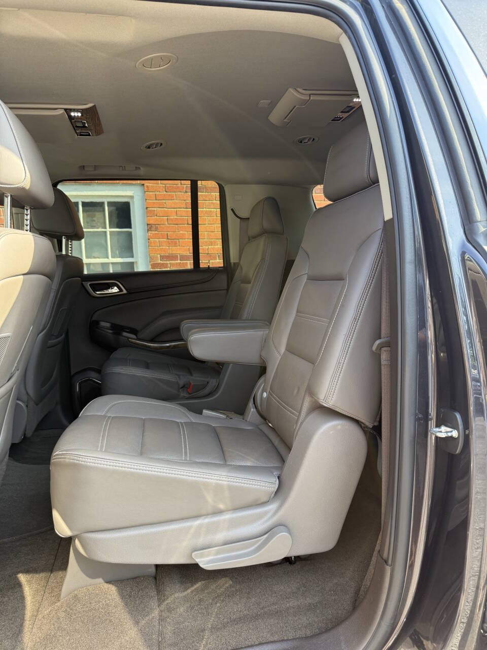 Used 2016 GMC Yukon XL Denali w/ Open Road Package AWD/4WD image 15