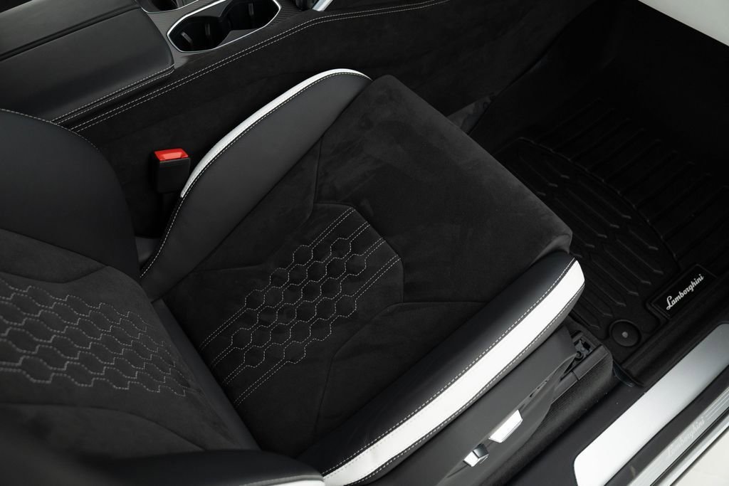 Used 2024 Lamborghini Urus S AWD/4WD image 33