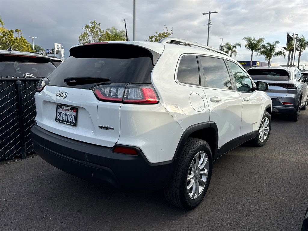 Used 2019 Jeep Cherokee Latitude w/ Popular Appearance Group image 4