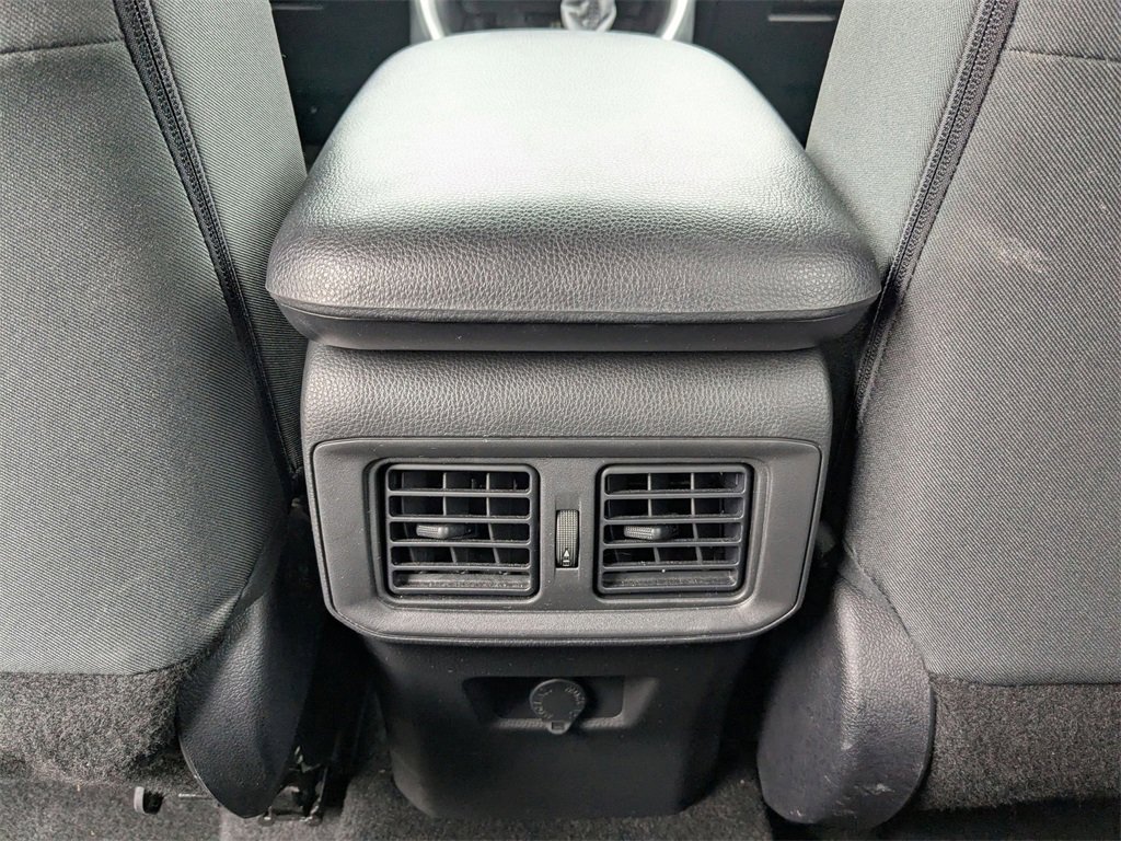 Used 2025 Toyota RAV4 LE image 28