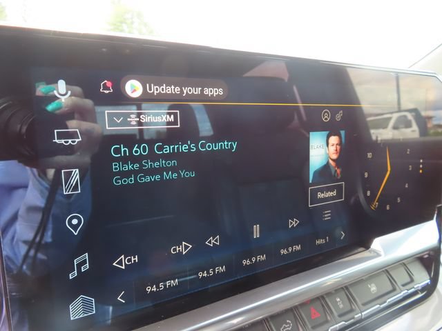 Used 2025 Chevrolet Silverado 1500 High Country AWD/4WD image 25