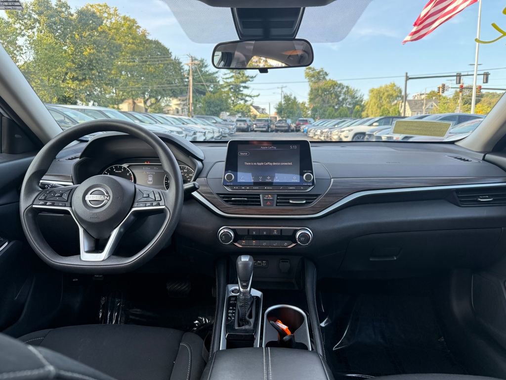 Used 2023 Nissan Altima 2.5 SV FWD image 18