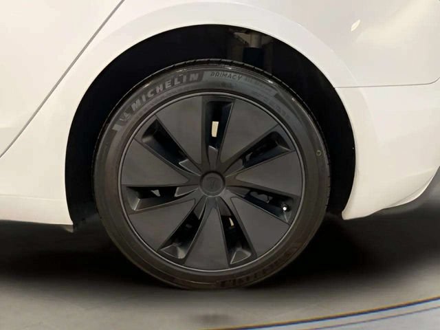 Used 2024 Tesla Model 3 Standard Range RWD image 91