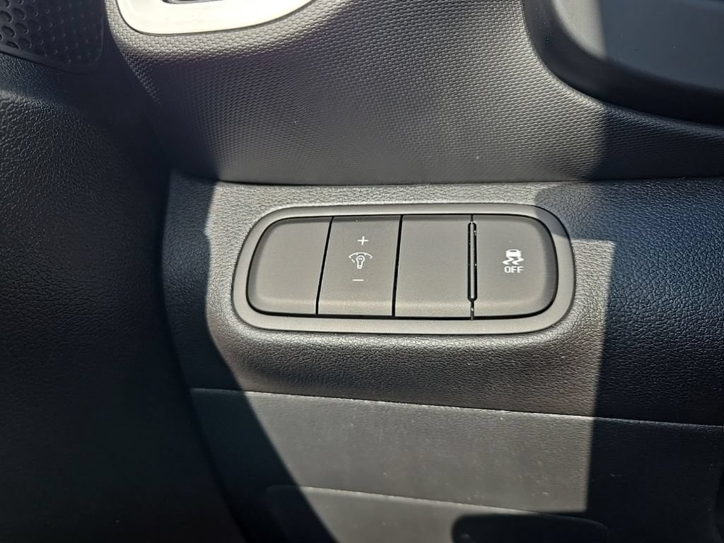 New 2026 Hyundai Venue SEL FWD image 33