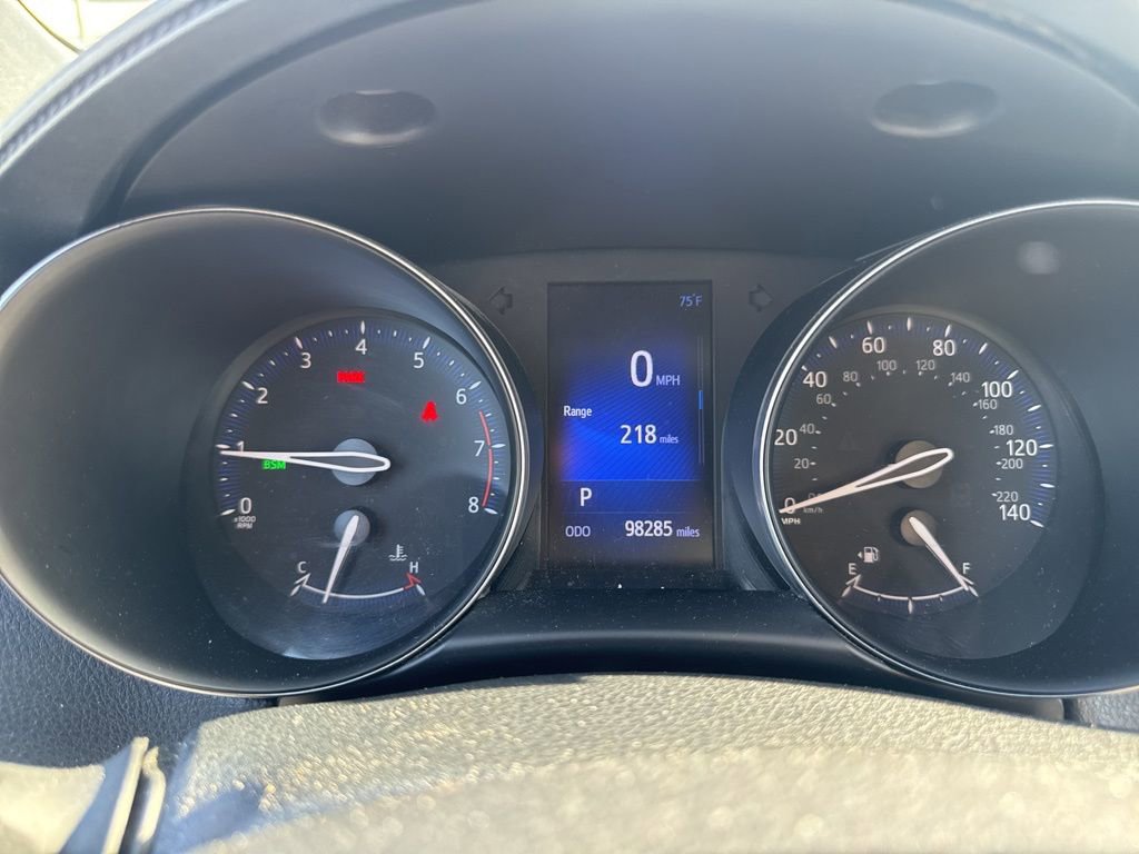 Used 2018 Toyota C-HR XLE image 11