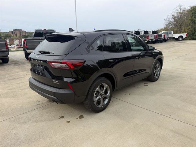 Certified 2025 Ford Escape ST-Line AWD/4WD image 5