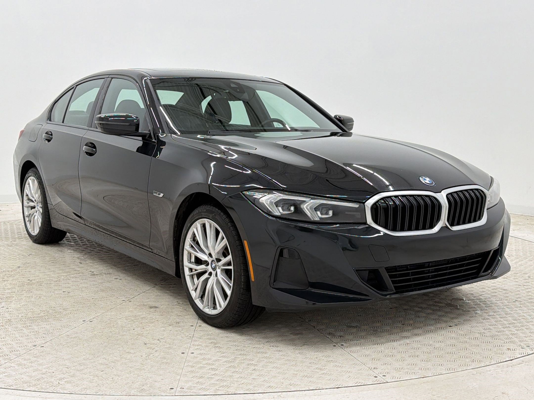 Used 2023 BMW 330e w/ Convenience Package RWD image 7