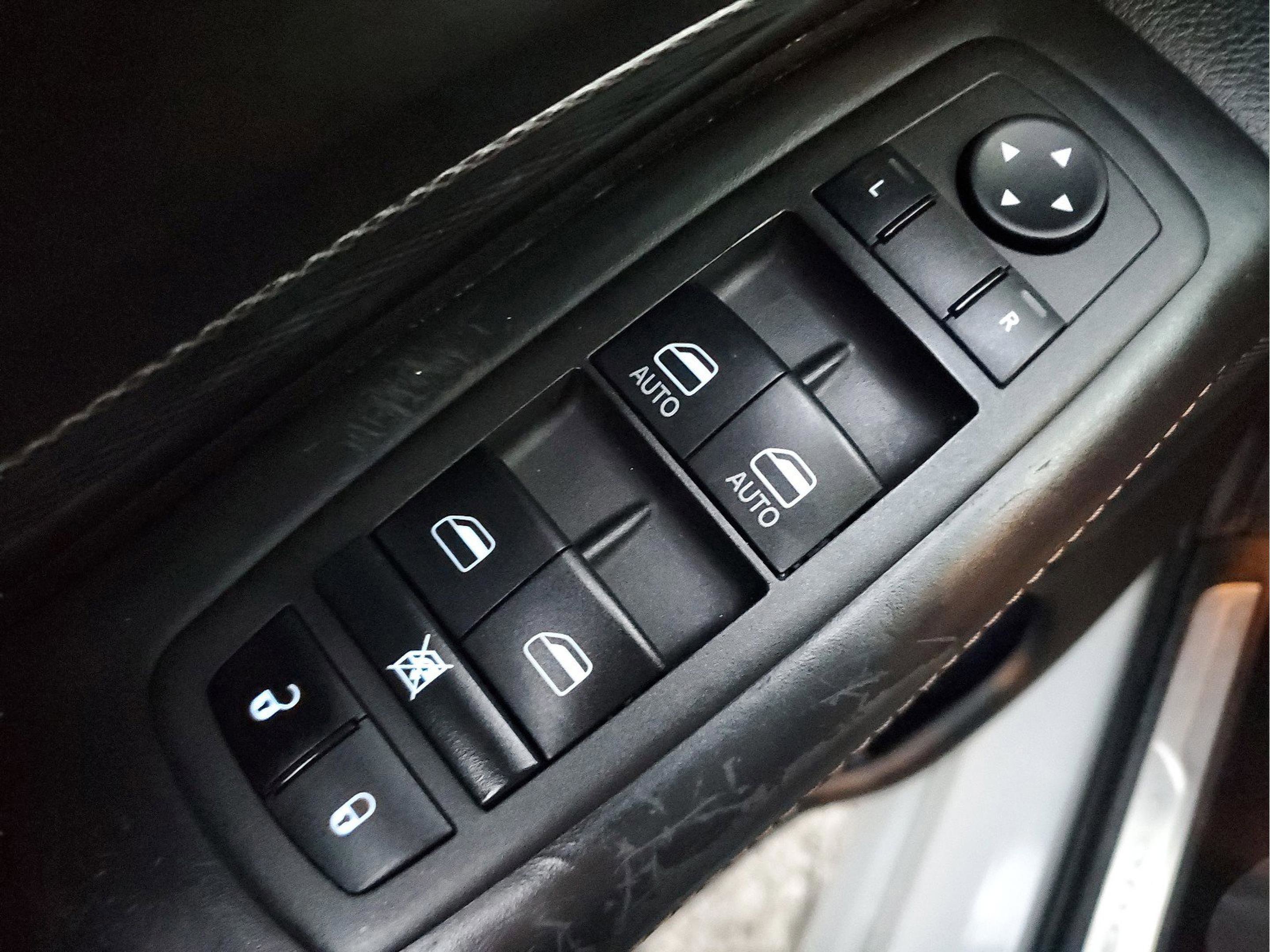 Used 2022 Dodge Durango R/T w/ Blacktop Package image 16