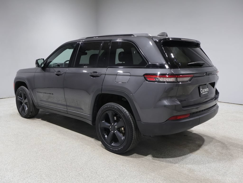Certified 2023 Jeep Grand Cherokee Altitude AWD/4WD image 5