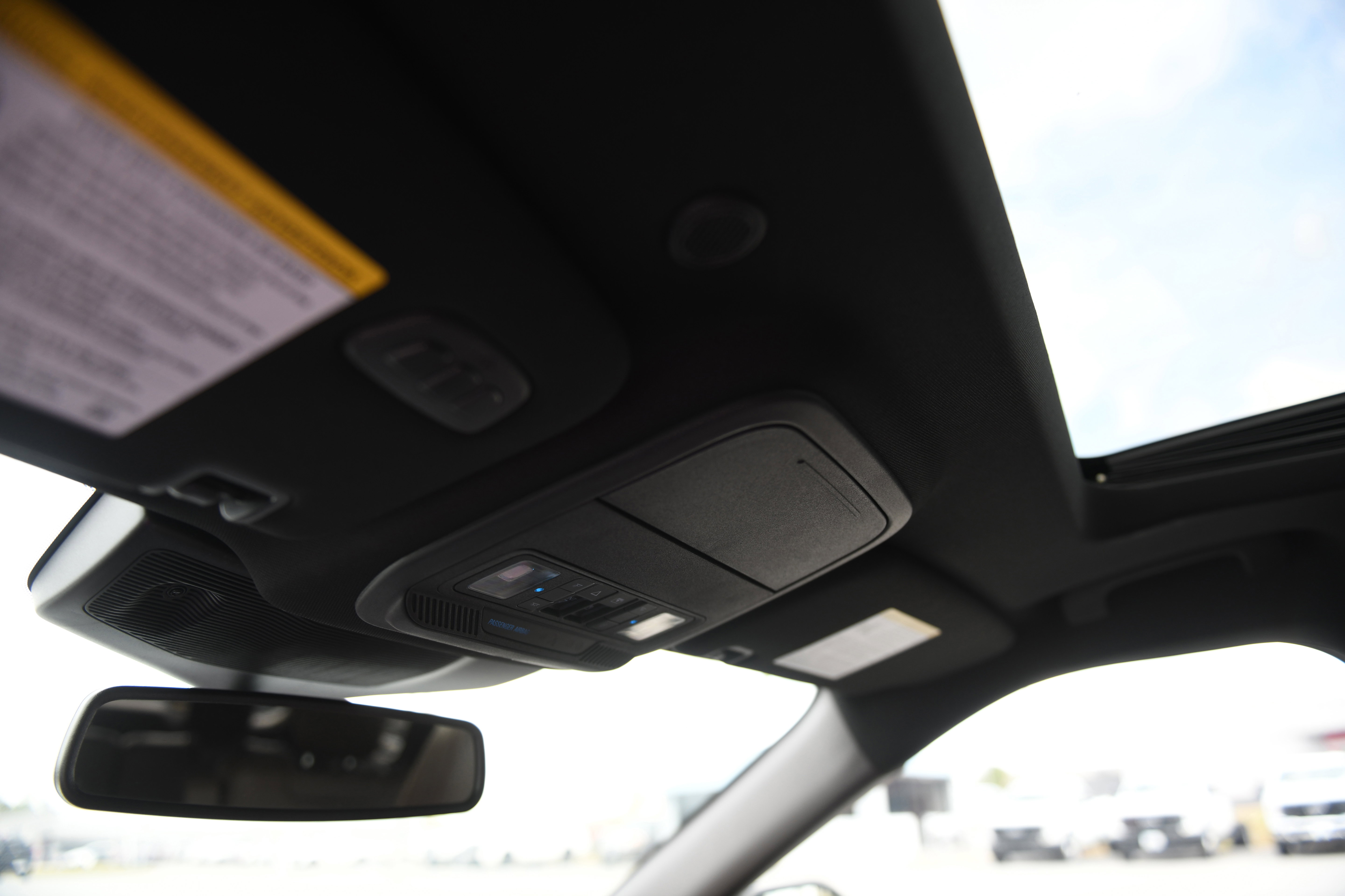 Used 2024 Ford Explorer King Ranch w/ Technology Package image 26