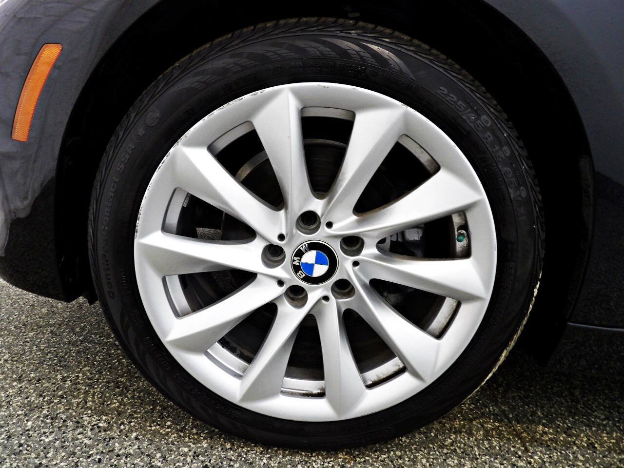 Used 2018 BMW 320i Sedan RWD image 18