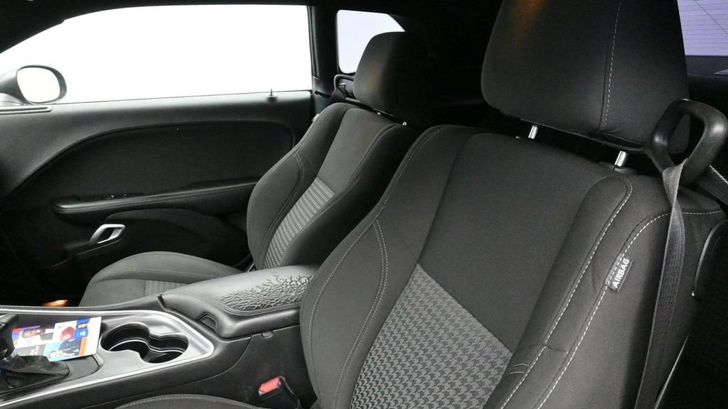 Used 2019 Dodge Challenger SXT w/ Blacktop Package RWD image 10