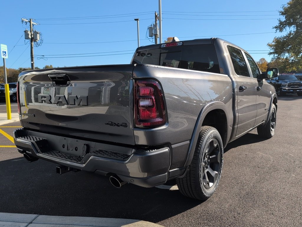New 2026 RAM 1500 4x4 Crew Cab image 7