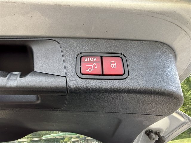 Used 2022 Mercedes-Benz GLB 250 4MATIC image 26