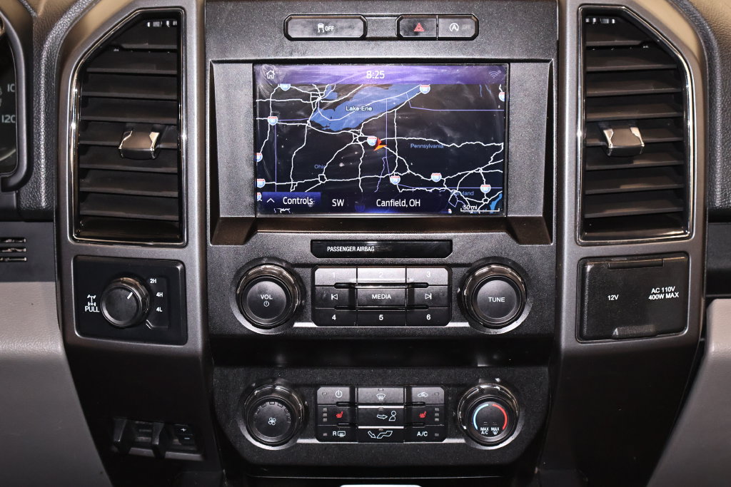 Used 2020 Ford F150 XLT w/ Equipment Group 302A Luxury AWD/4WD image 28