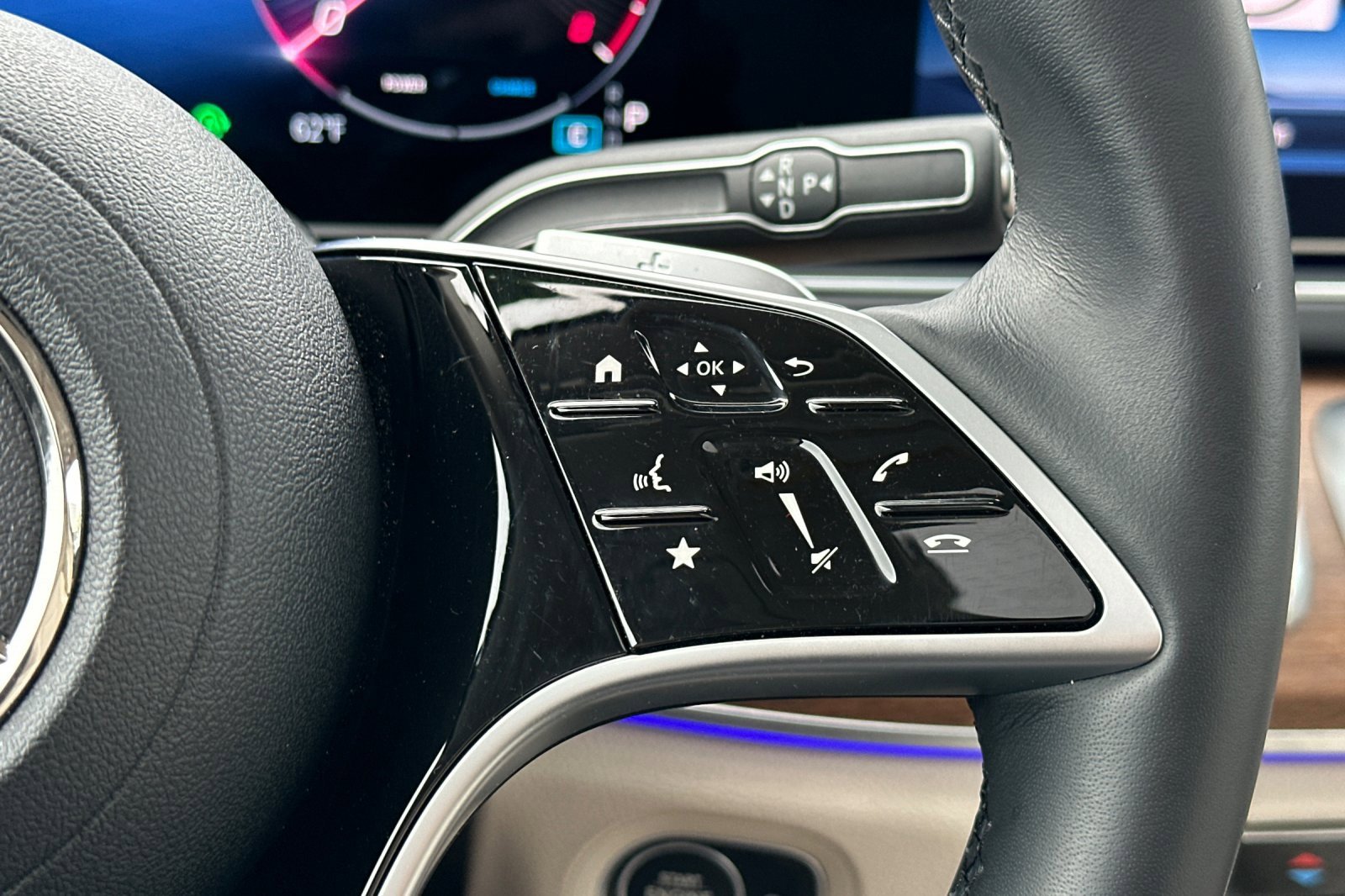 Certified 2025 Mercedes-Benz GLS 450 4MATIC image 30