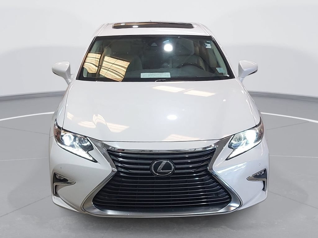 Used 2016 Lexus ES 350 w/ Premium Package w/Wood Trim FWD image 2