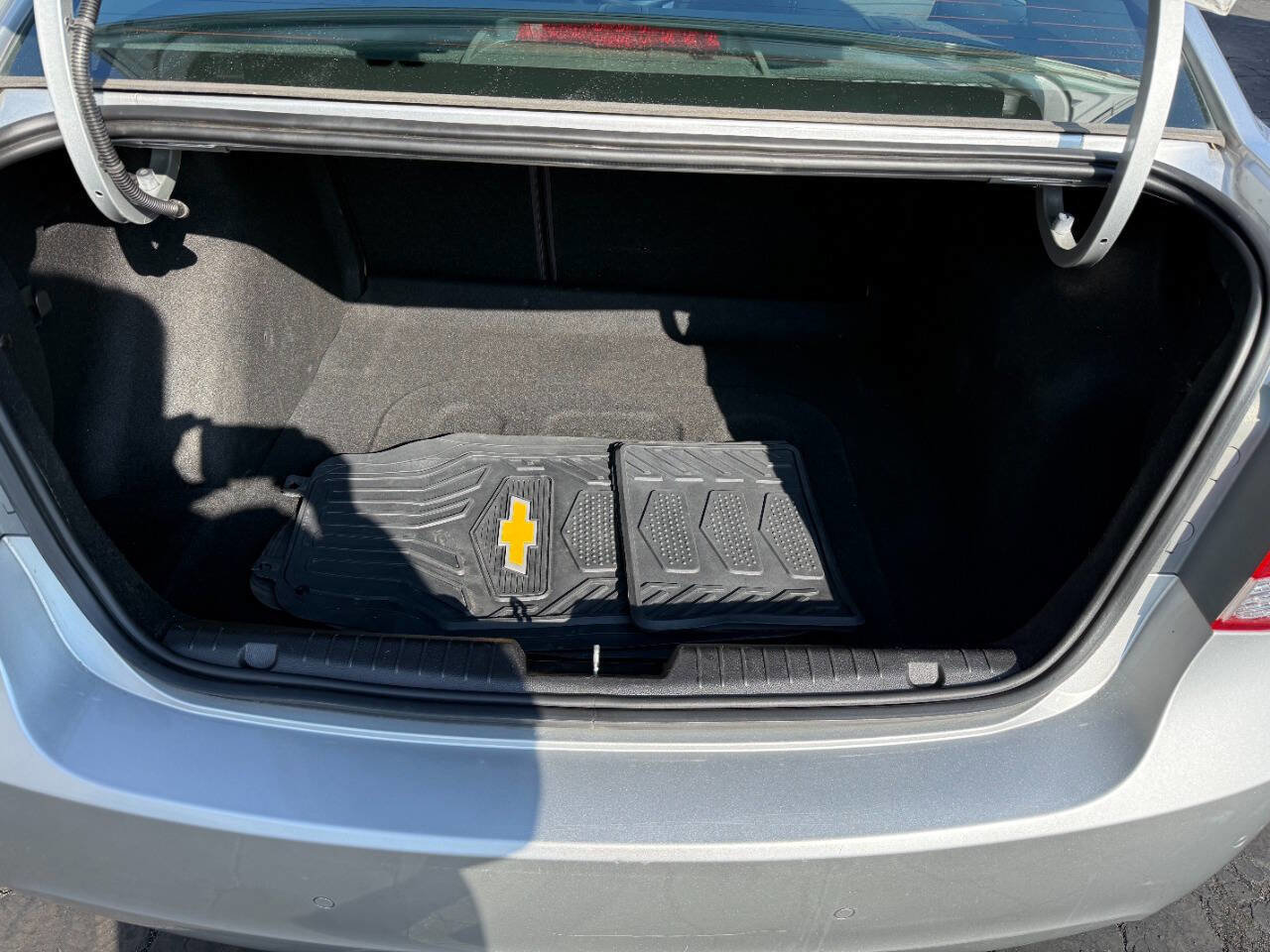 Used 2014 Chevrolet Cruze LTZ w/ Enhanced Safety Package FWD image 17