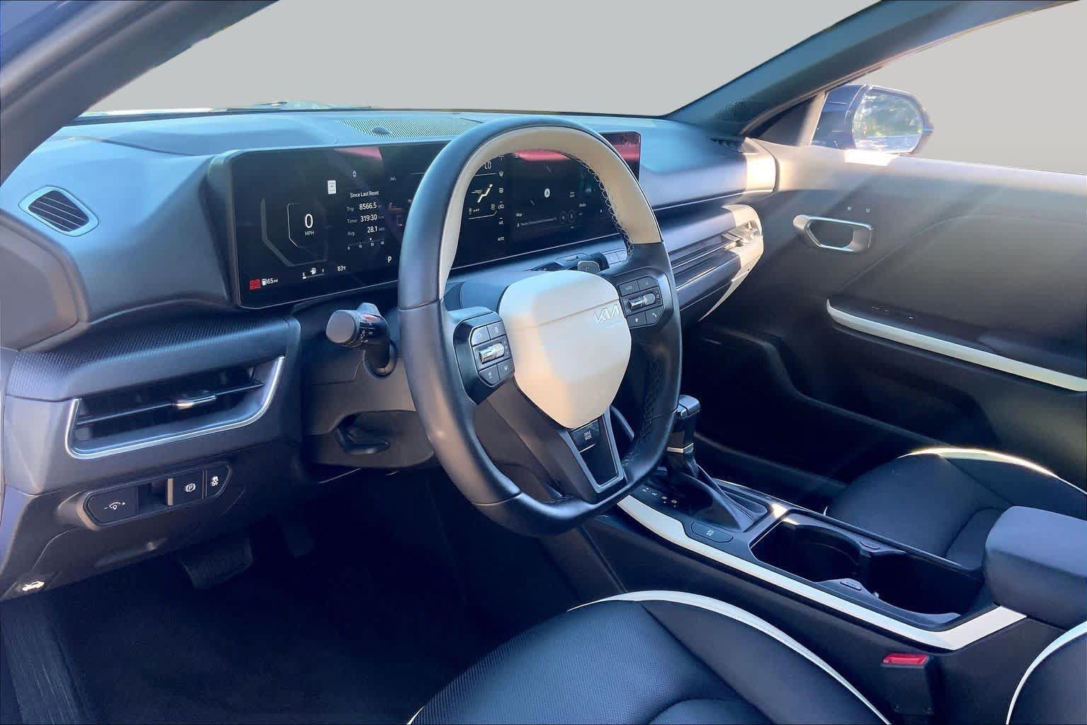 Certified 2025 Kia K4 GT-Line Turbo w/ GT-Line Premium Package FWD image 17