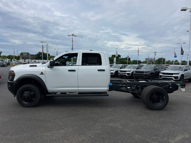 New 2026 RAM 5500 Tradesman AWD/4WD image 4