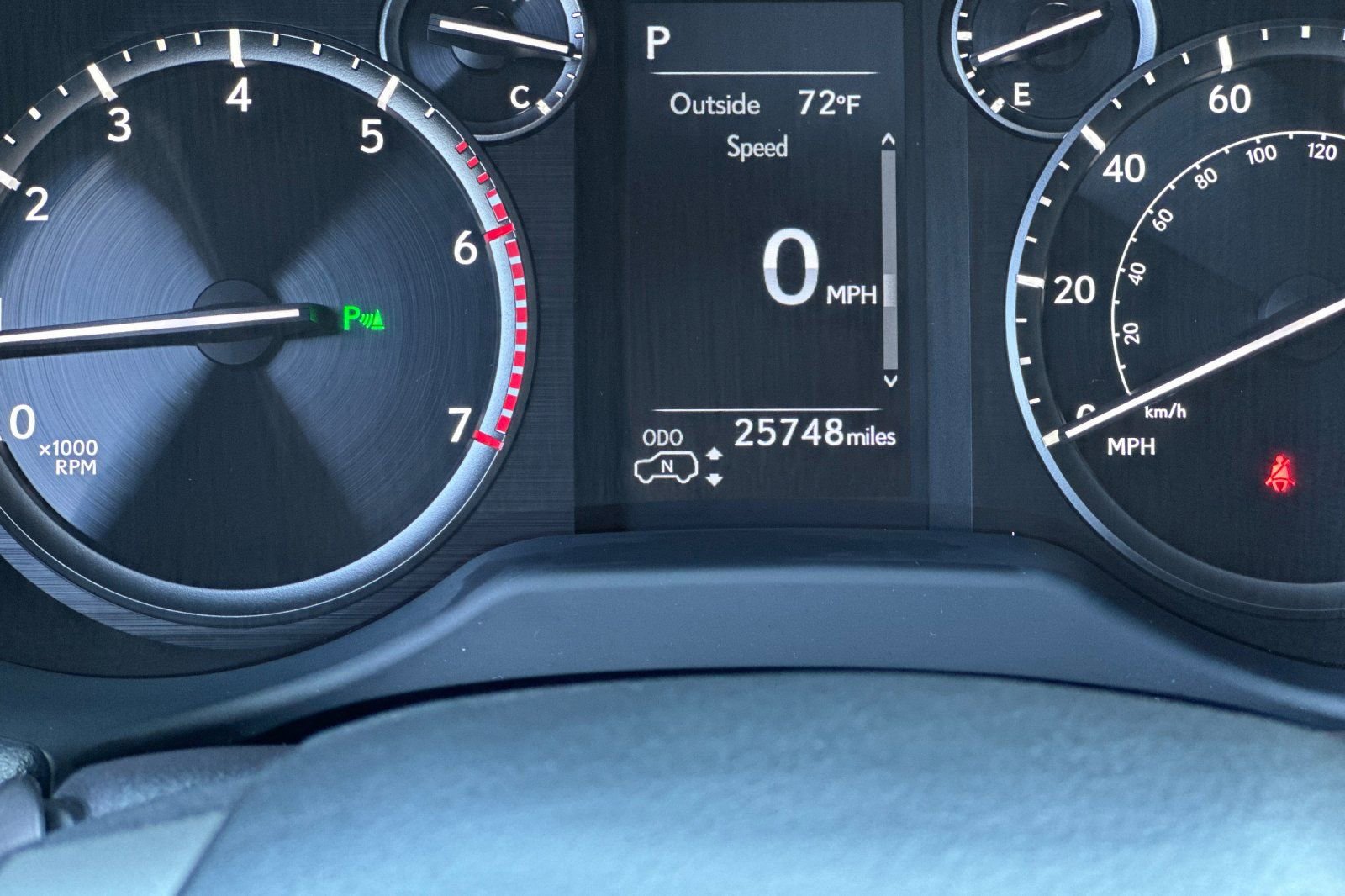 Certified 2023 Lexus GX 460 Luxury w/ Sport Design Package AWD/4WD image 20