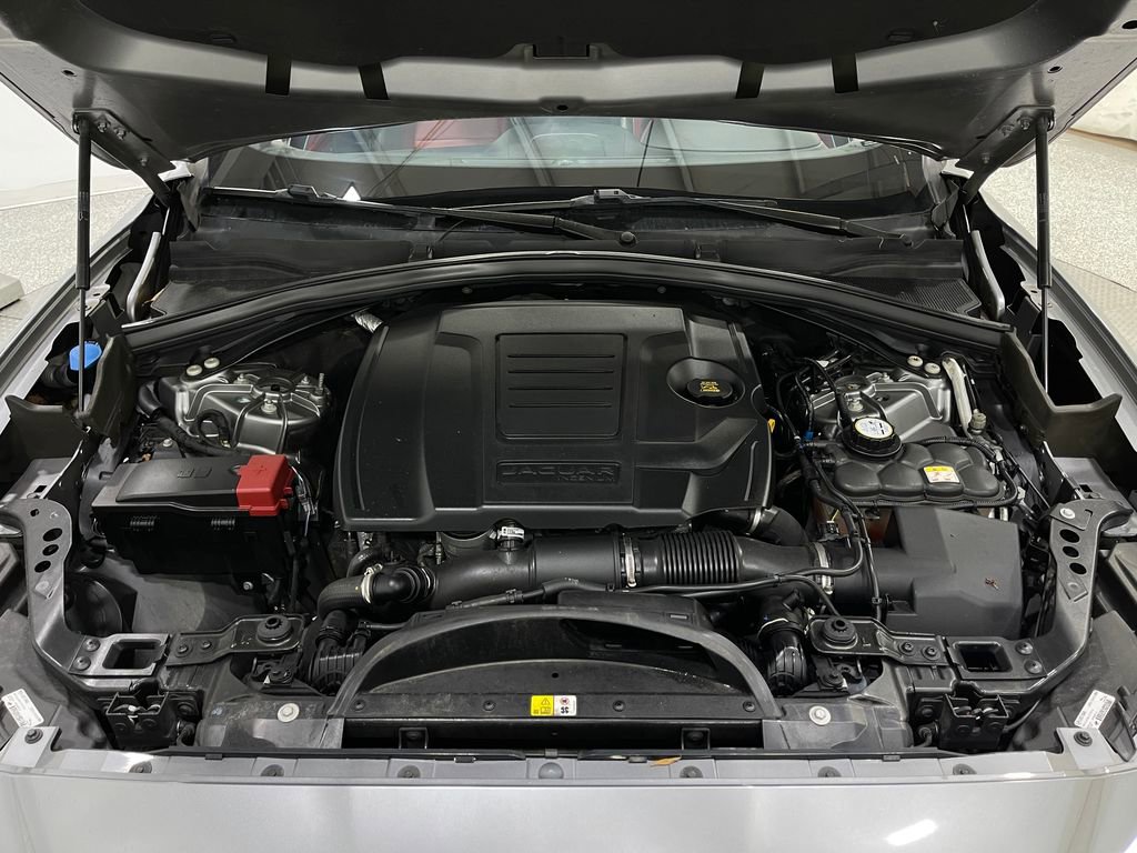 Used 2020 Jaguar F-PACE Checkered Flag image 28